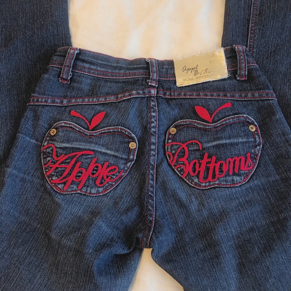 apple bottoms jeans
